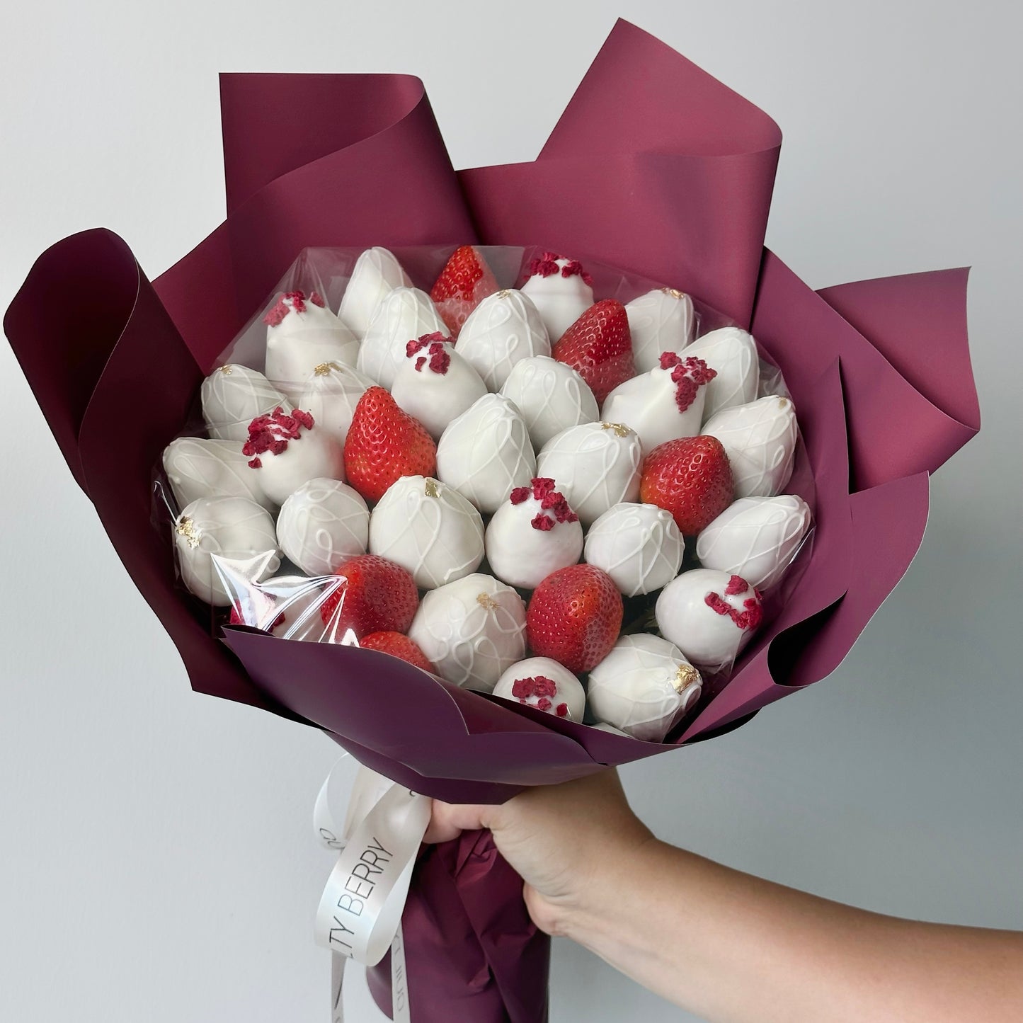 White Kiss Bouquet